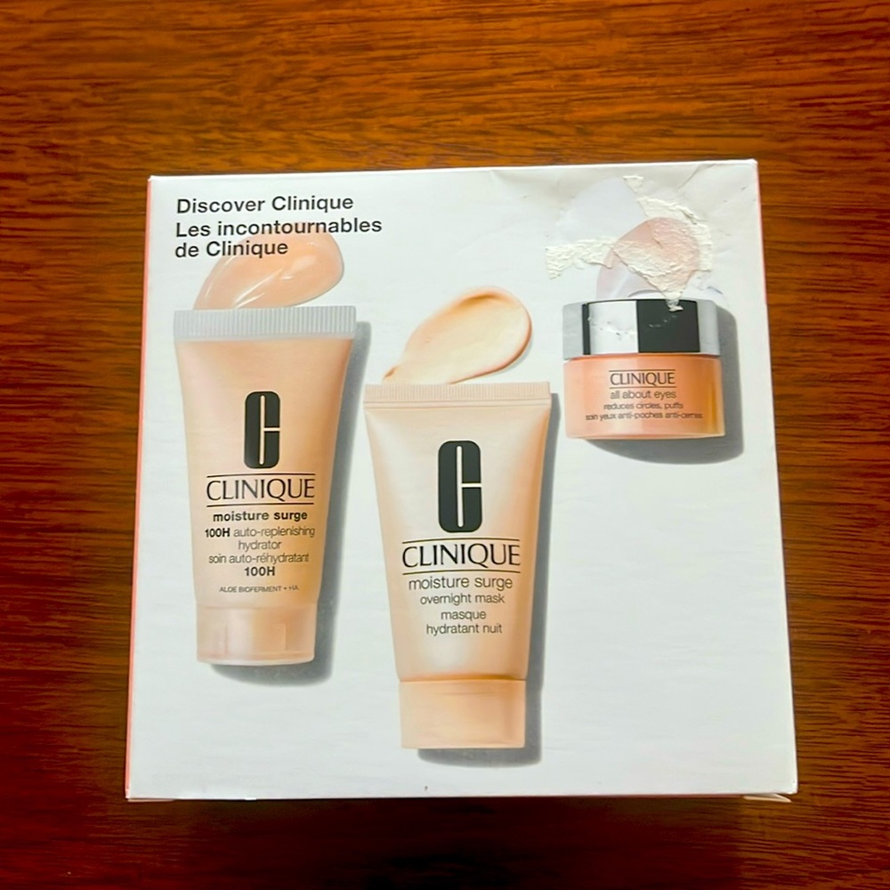 Clinique Moisture Surge Gift Set